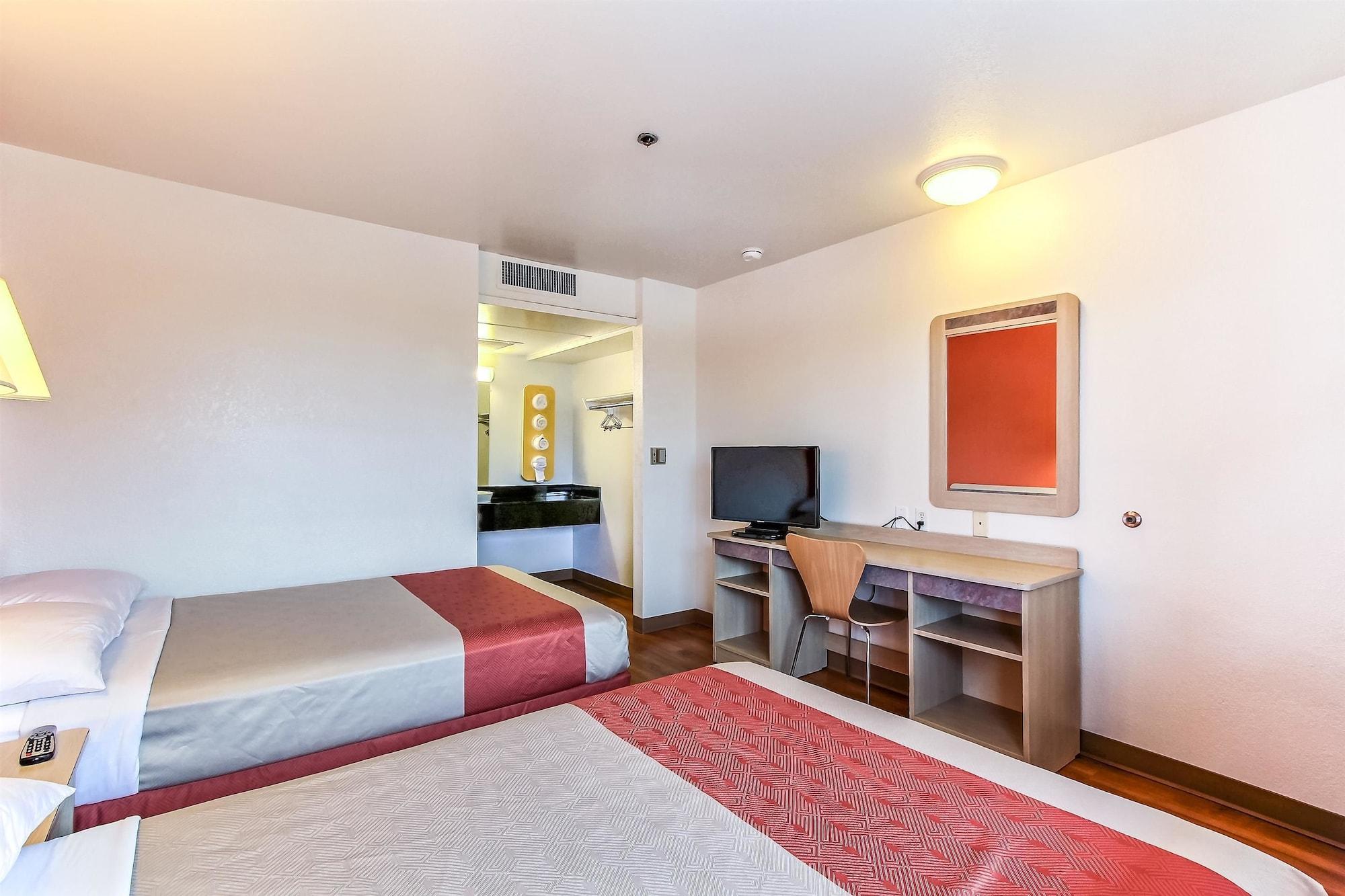 Motel 6-Salinas, Ca - South - Monterey Area Dış mekan fotoğraf