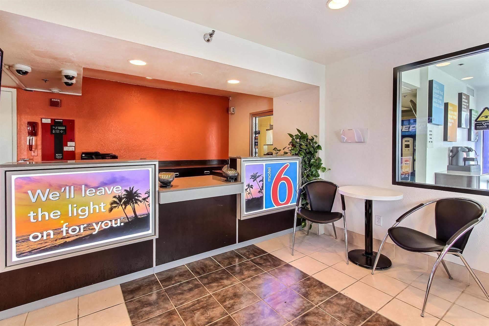 Motel 6-Salinas, Ca - South - Monterey Area Dış mekan fotoğraf