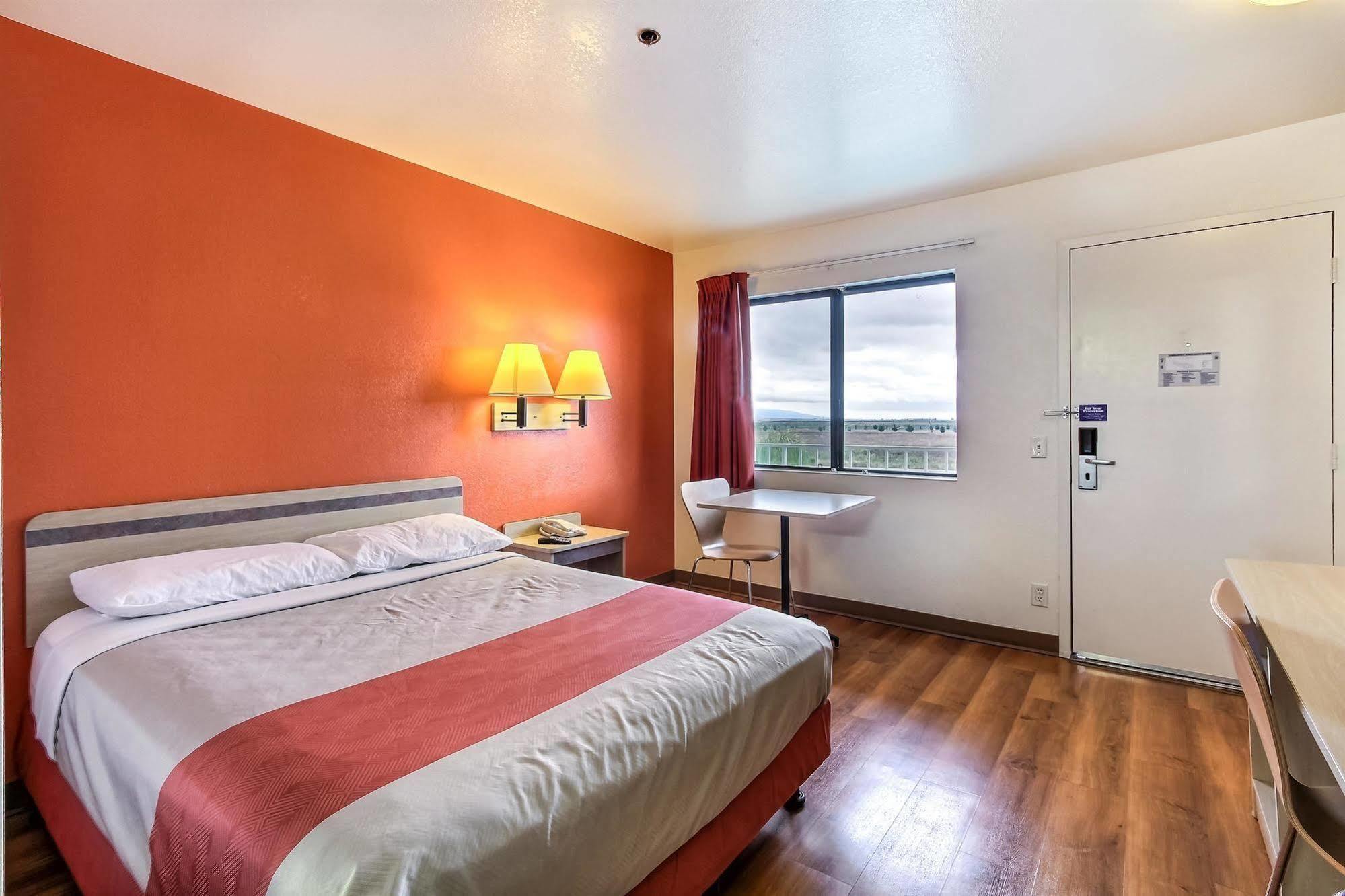 Motel 6-Salinas, Ca - South - Monterey Area Dış mekan fotoğraf